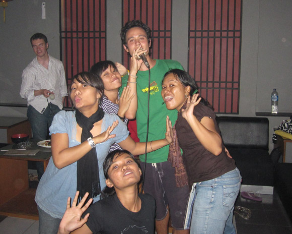 indonesia-karaoke Karaoke