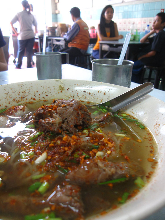 sen lek nuaa bangkok thai beef noodle soup