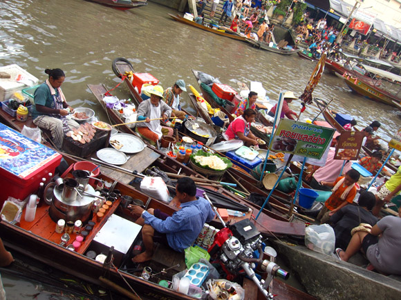 amphawa floating market