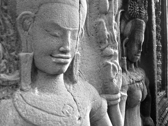 angkor-wat-face rock face