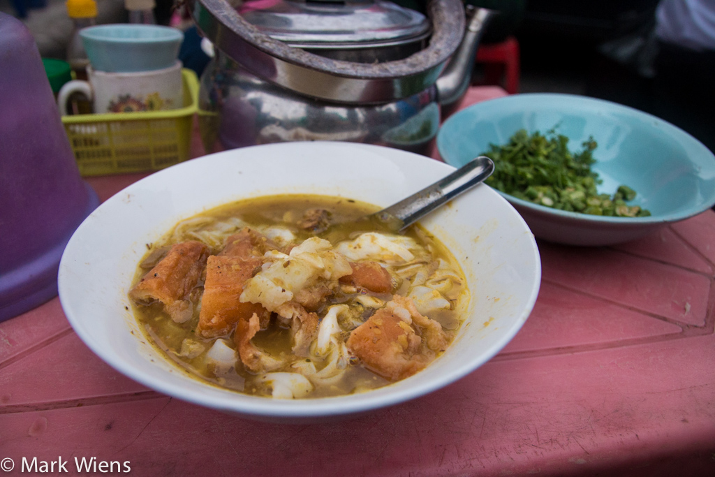 Mohinga (မုန့်ဟင်းခါး)